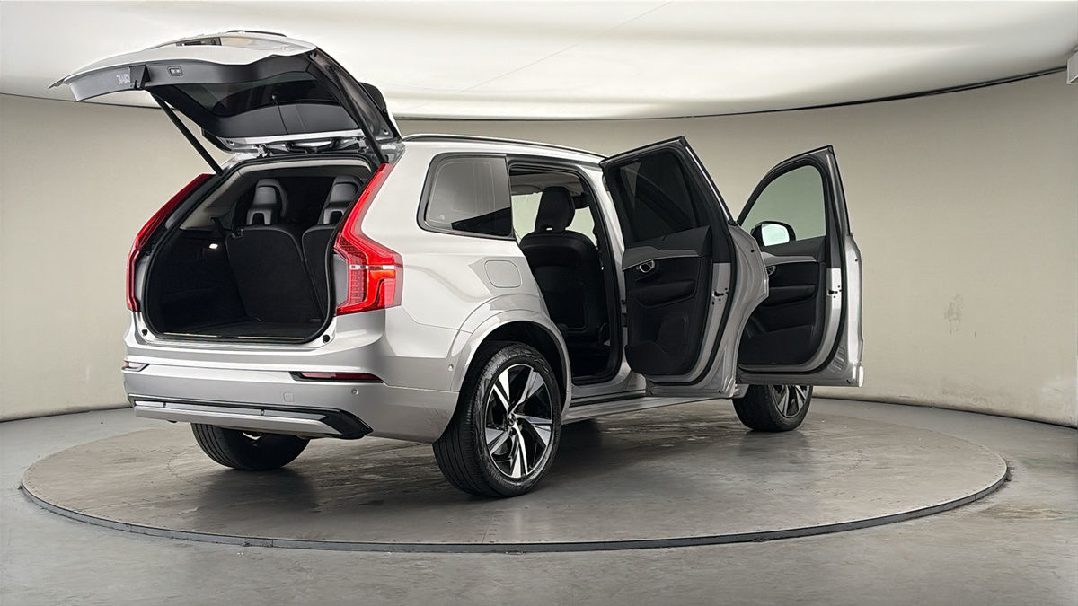 More views of Volvo XC90