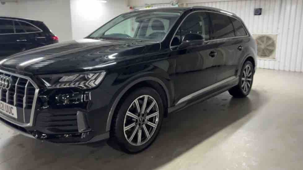 More views of Audi Q7