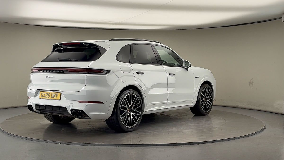 More views of Porsche Cayenne