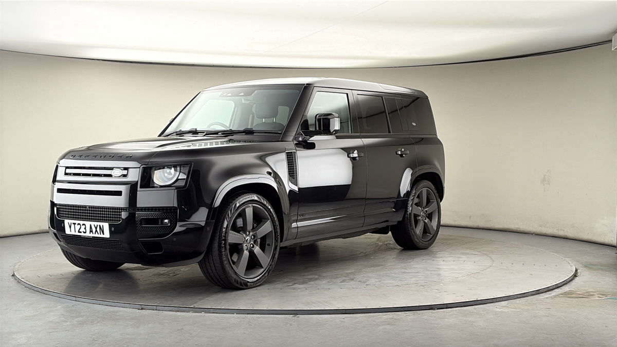 More views of Land Rover Defender 110
