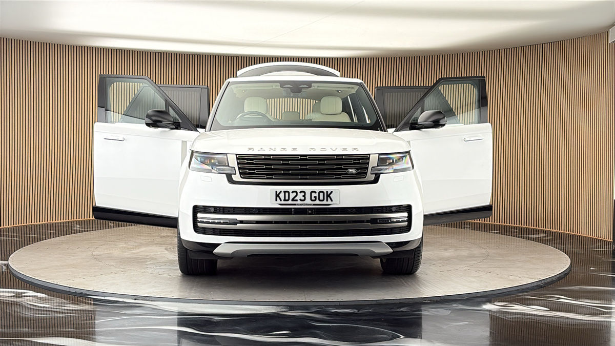 More views of Land Rover Range Rover