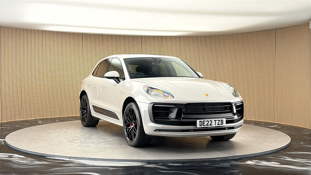 More views of Porsche Macan