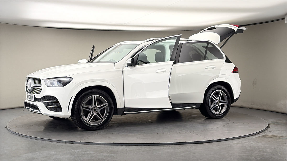 More views of Mercedes-Benz GLE