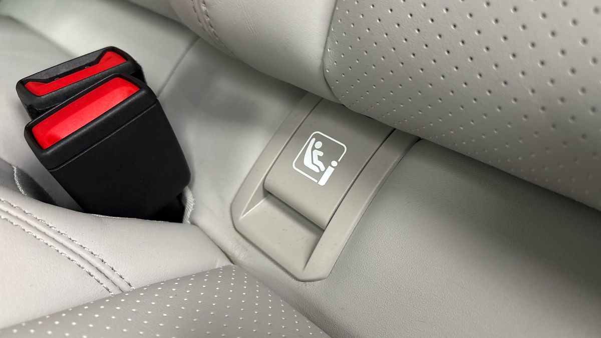 Porsche Macan Image 12