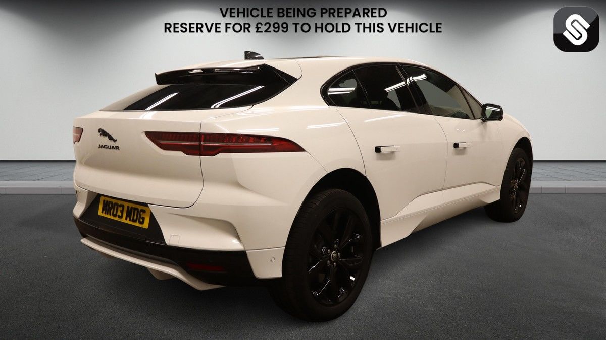 Jaguar I-PACE Image 4
