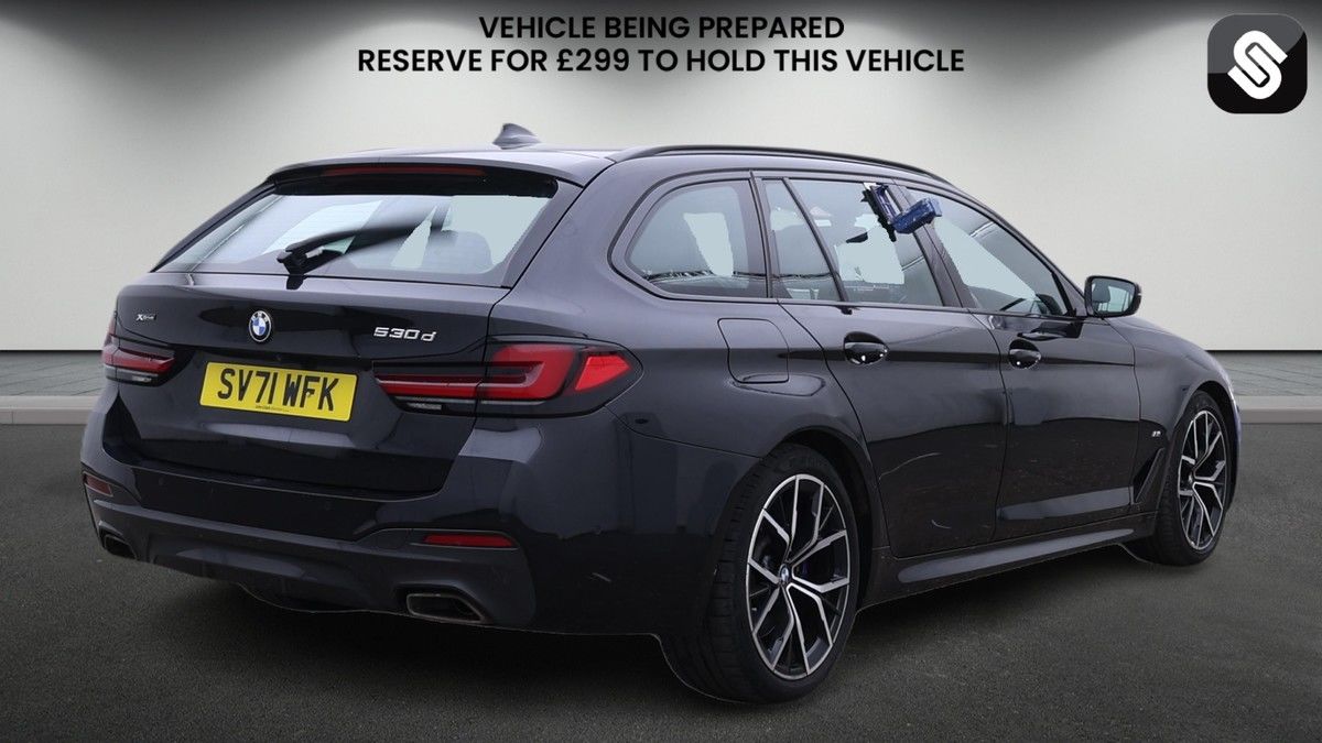 BMW 5 Series Image 4