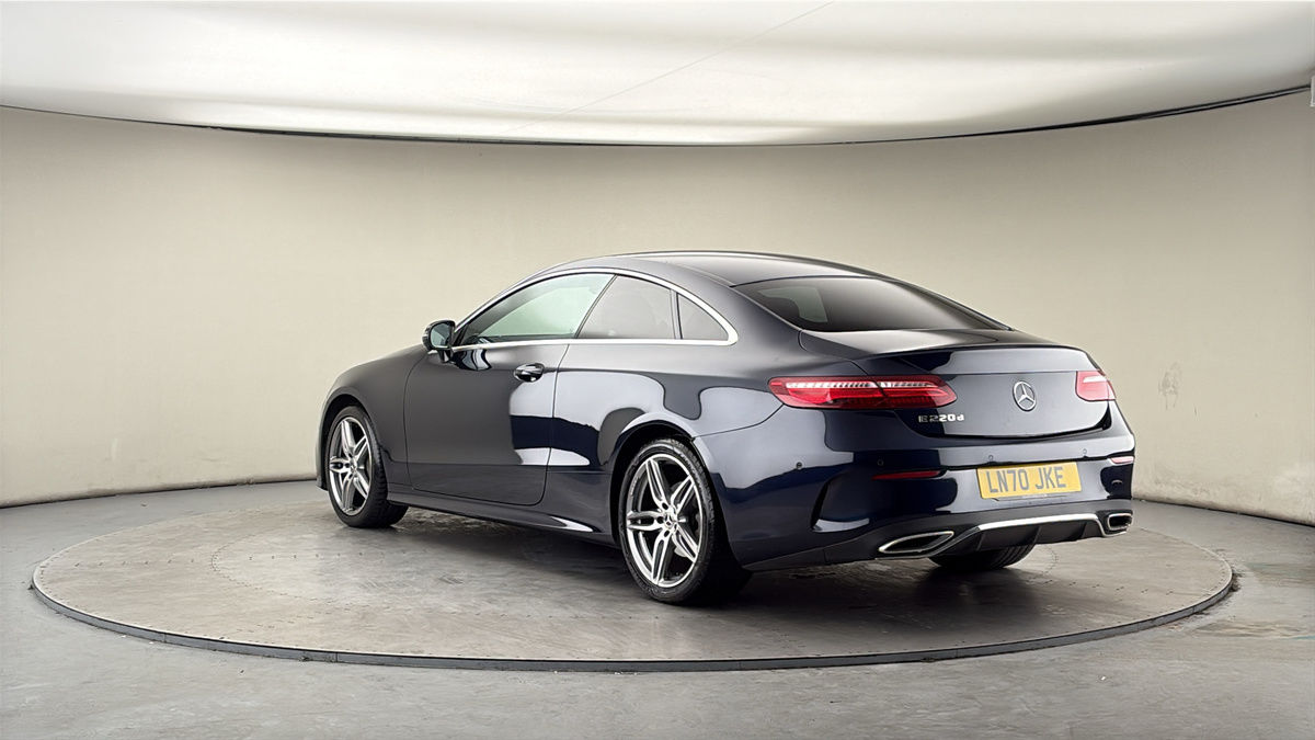 Mercedes-Benz E Class Image 2