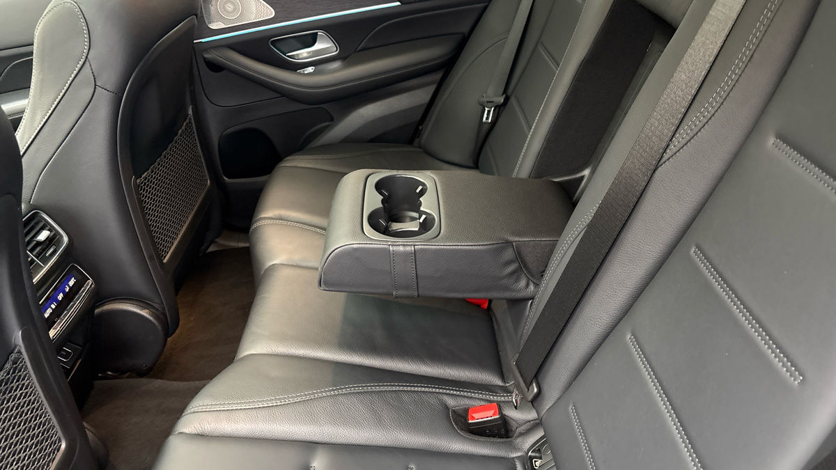 Mercedes-Benz GLE Image 9