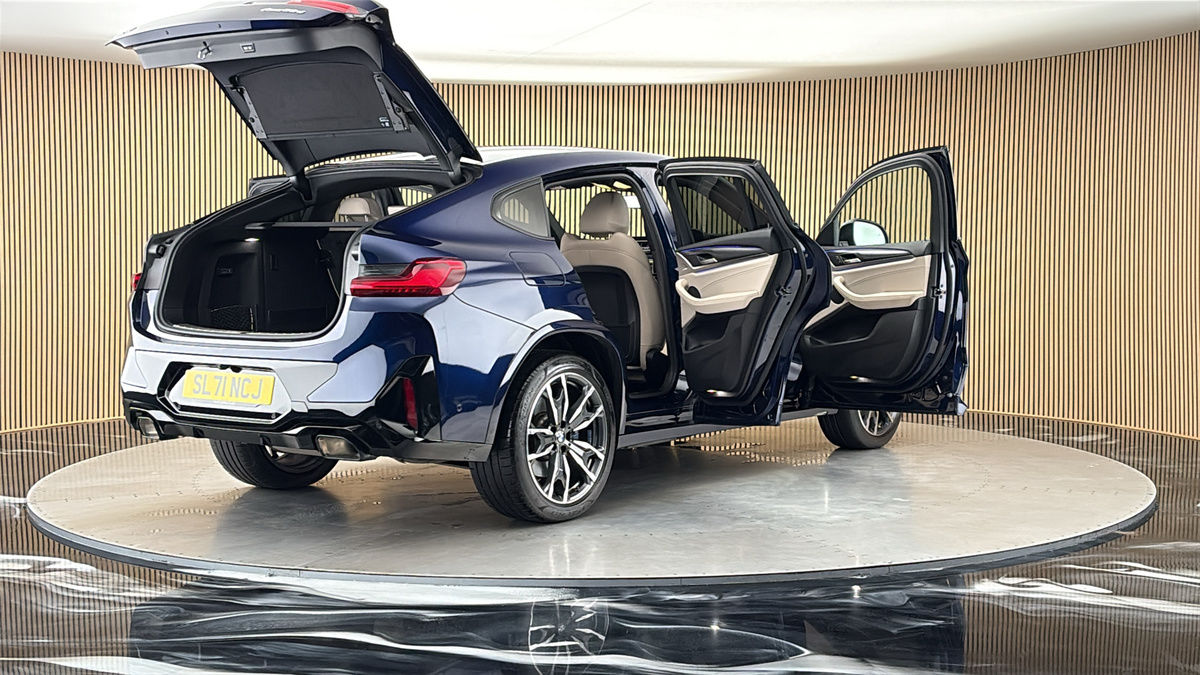 More views of BMW X4