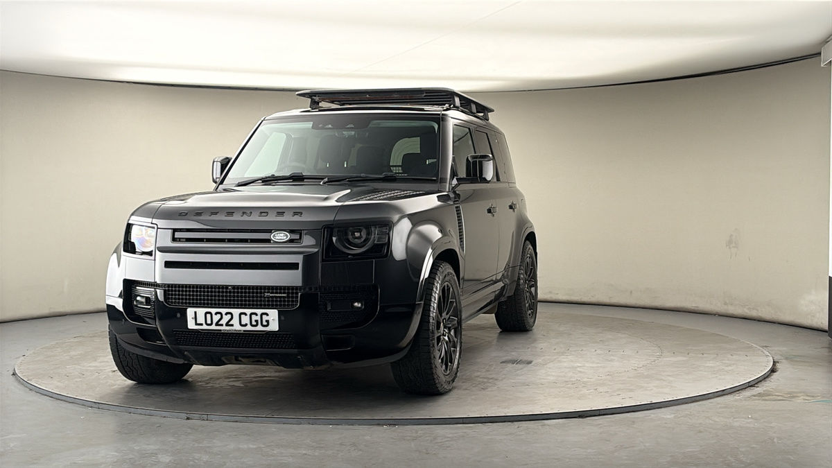 More views of Land Rover Defender 110
