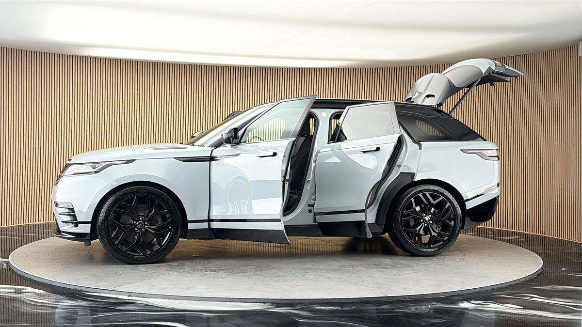 More views of Land Rover Range Rover Velar
