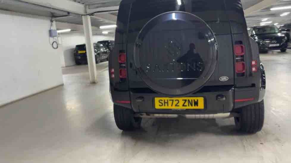 More views of Land Rover Defender 90