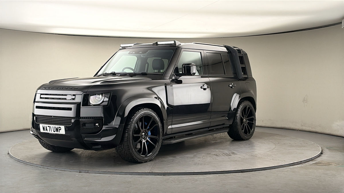 Land Rover Defender 110 Image 20