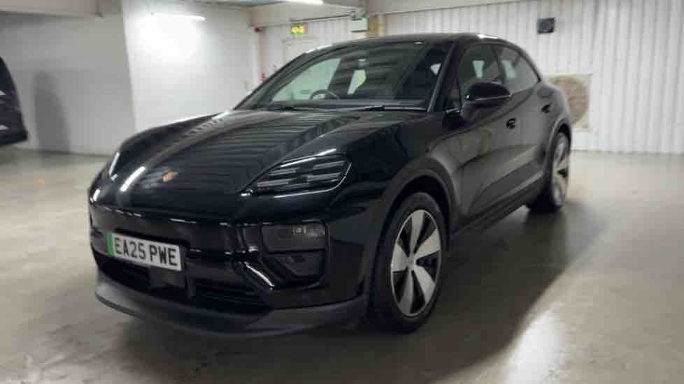 More views of Porsche Macan