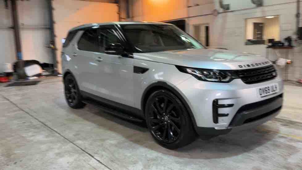 More views of Land Rover Discovery
