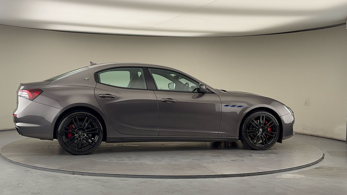 More views of Maserati Ghibli