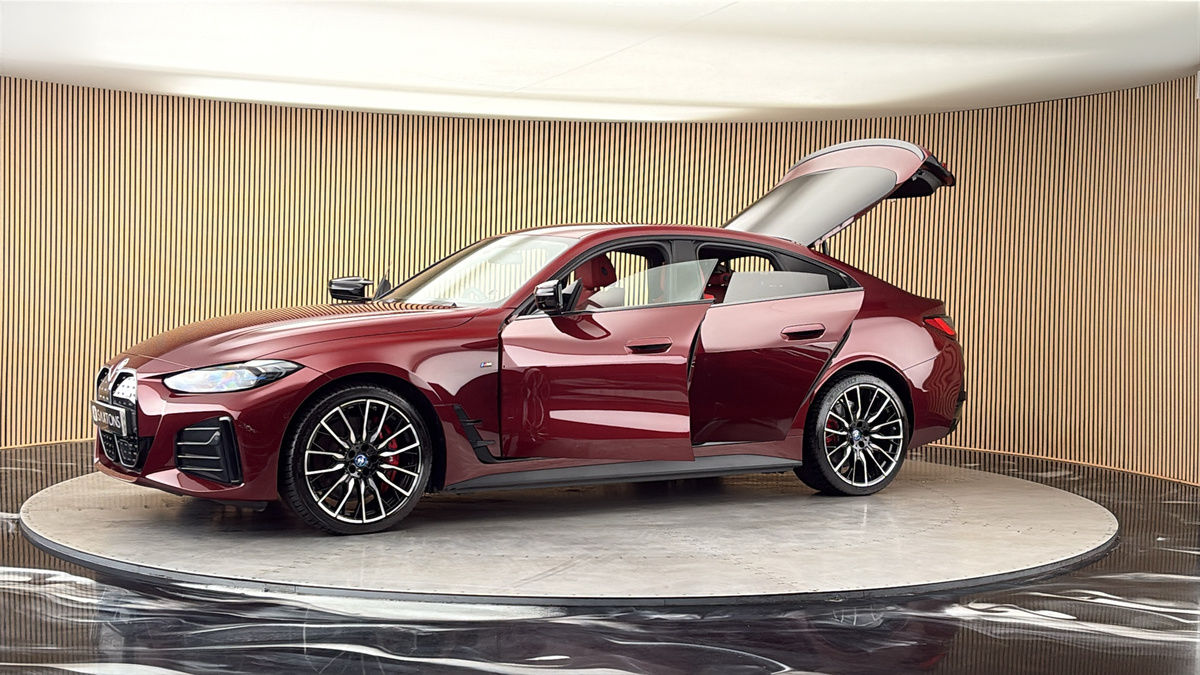 More views of BMW i4