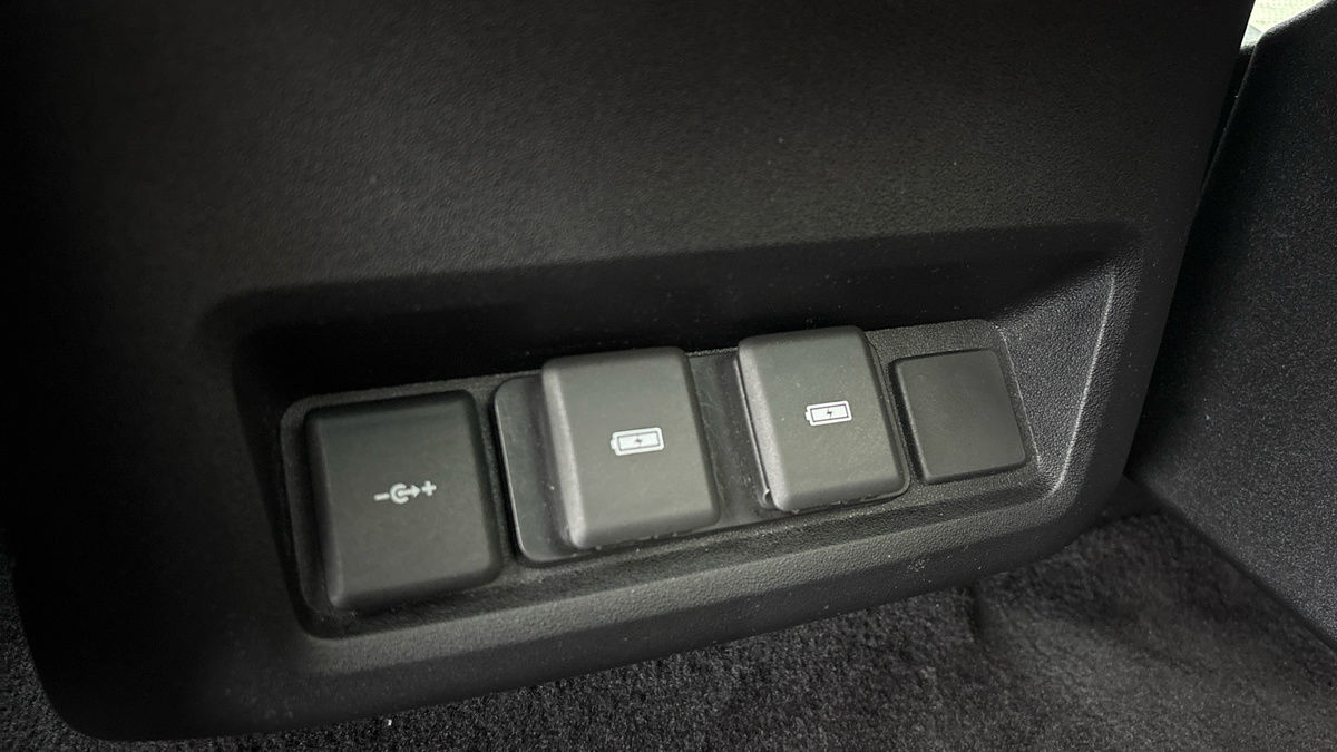 Land Rover Discovery Image 34