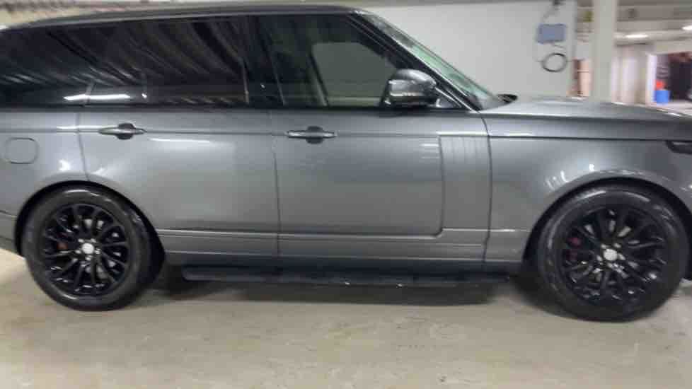 More views of Land Rover Range Rover