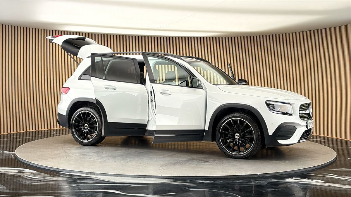 More views of Mercedes-Benz GLB
