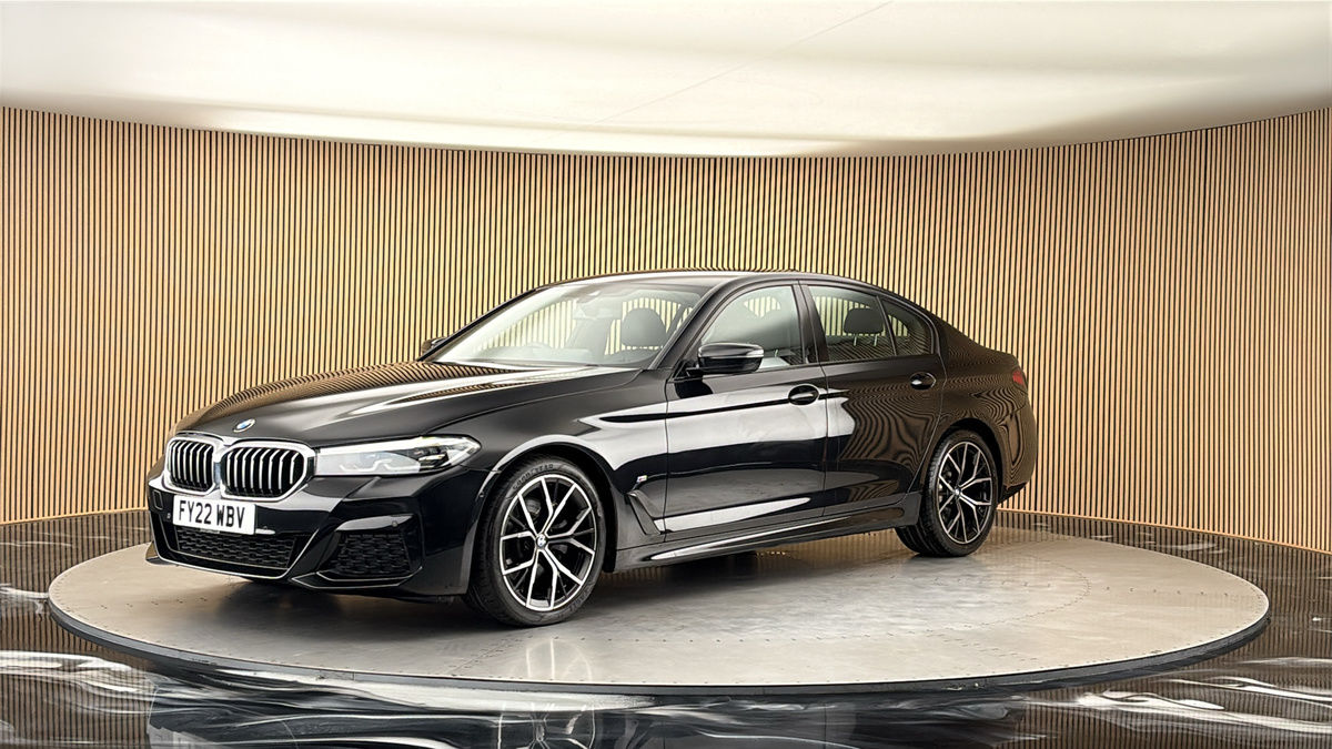 BMW 5 Series Image 20