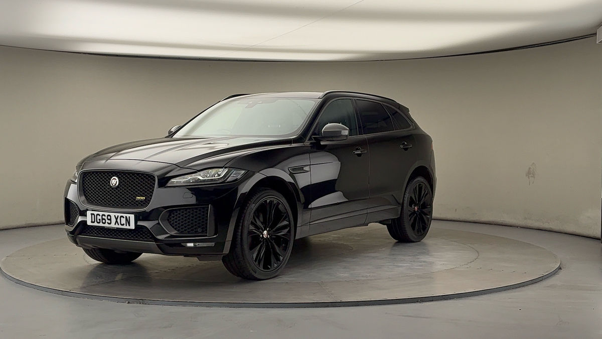 More views of Jaguar F-PACE