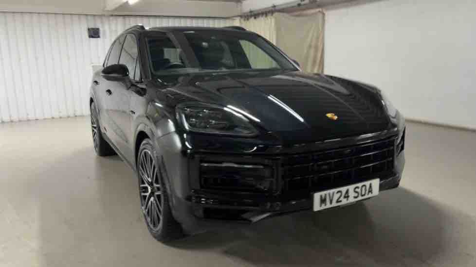 More views of Porsche Cayenne