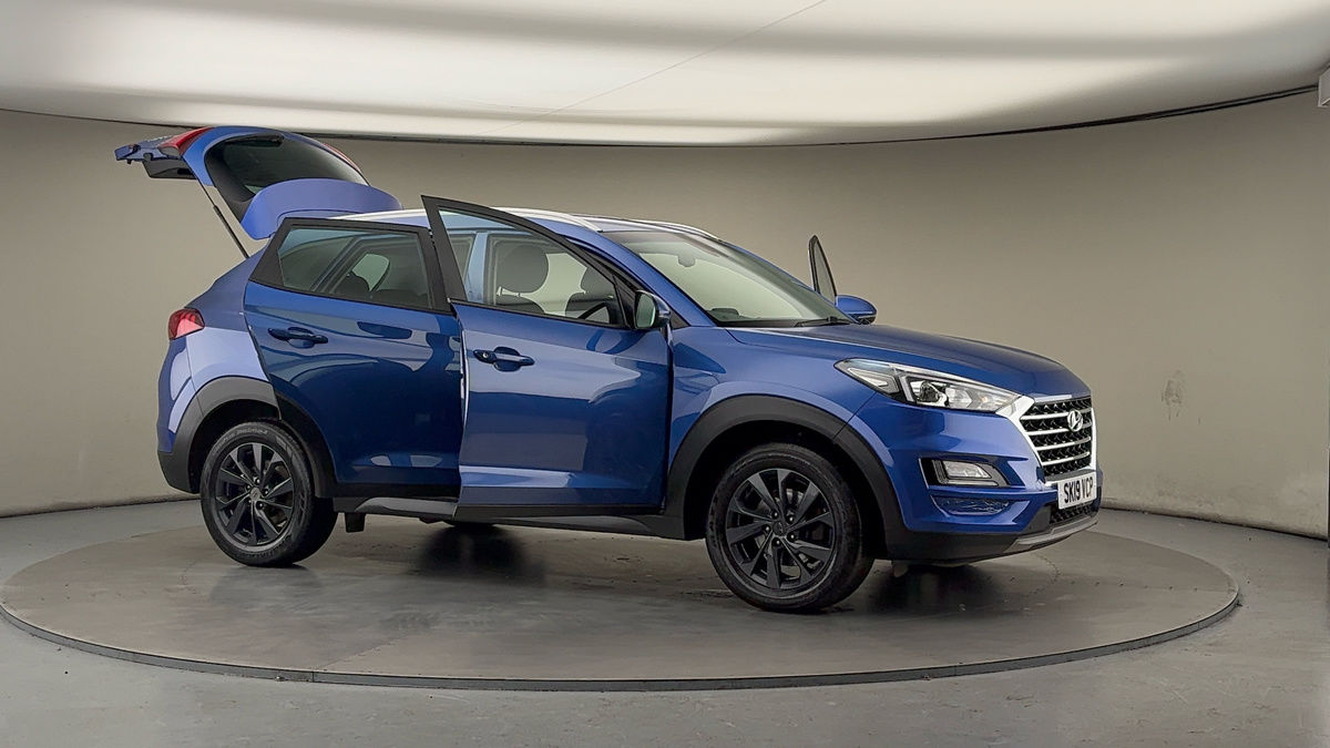 More views of Hyundai TUCSON