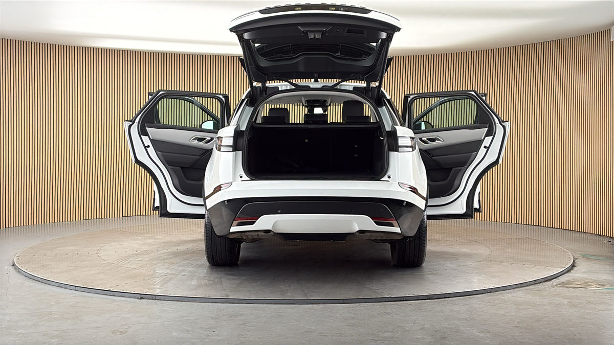 More views of Land Rover Range Rover Velar