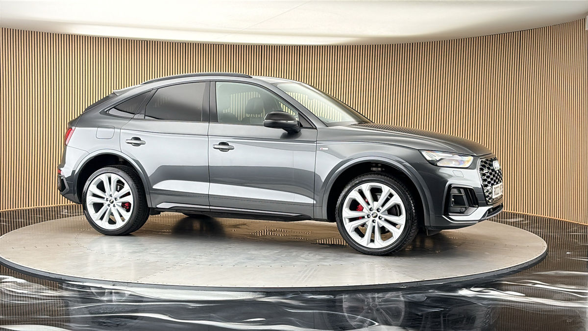 More views of Audi Q5
