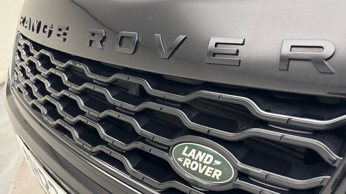 Land Rover Range Rover Sport Image 24