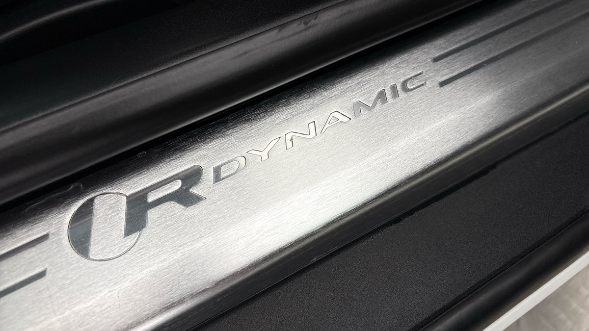 Jaguar F-Type Image 9