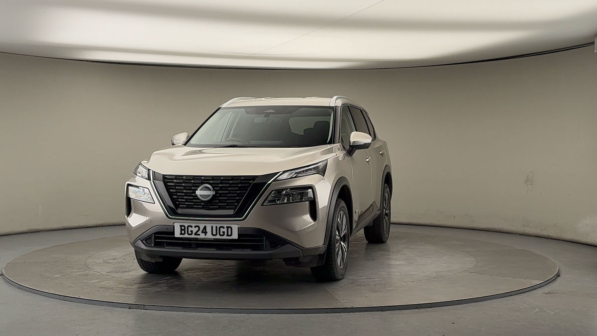 More views of Nissan X-Trail