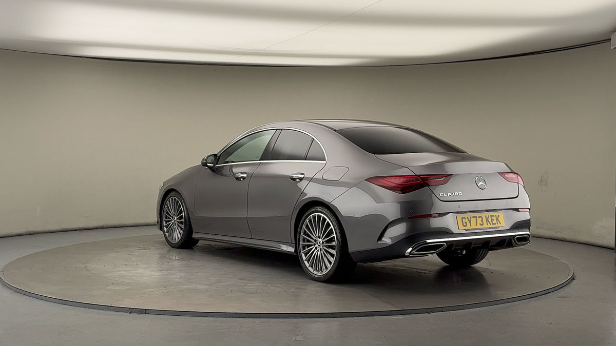 Mercedes-Benz CLA Image 2