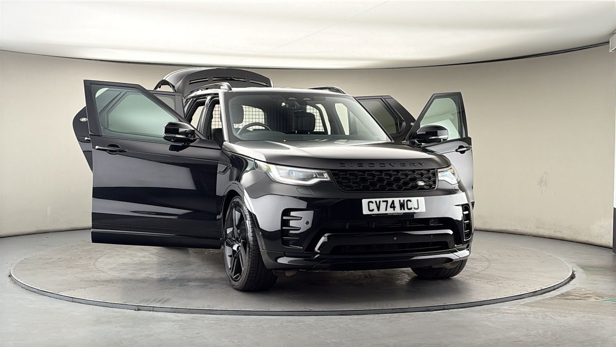 More views of Land Rover Discovery