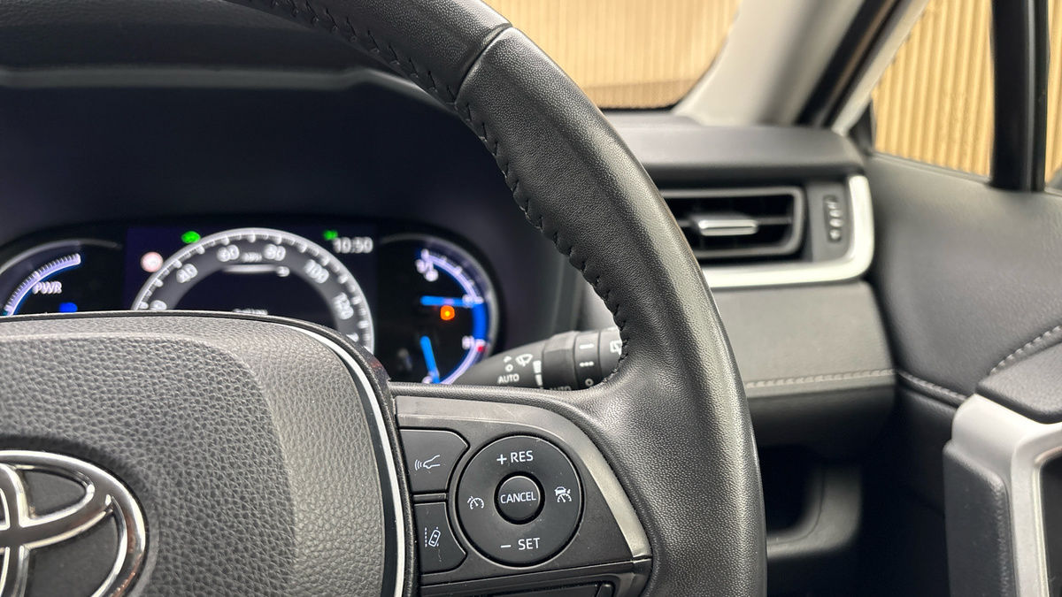 Toyota RAV4 Image 14