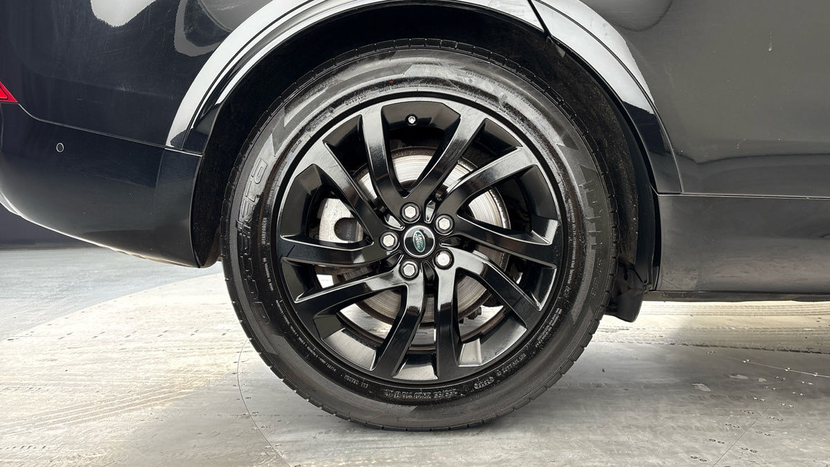 Land Rover Discovery Image 10