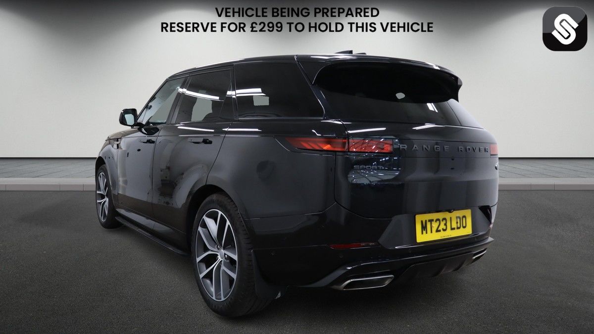 Land Rover Range Rover Sport Image 3