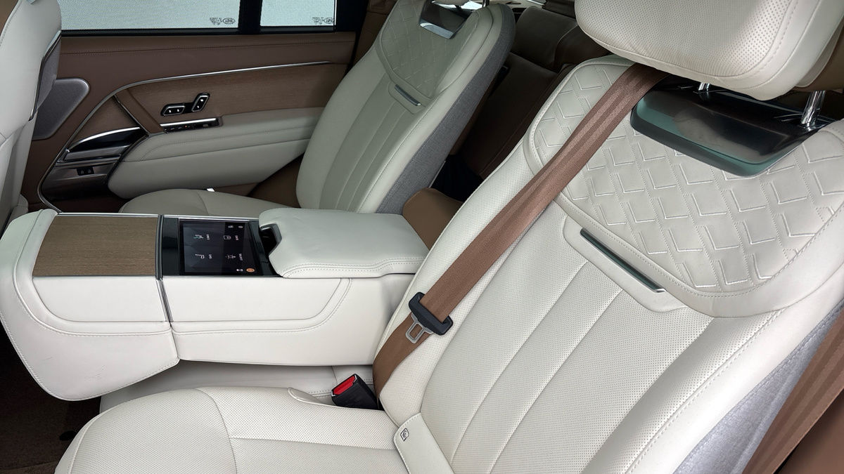 Land Rover Range Rover Image 9