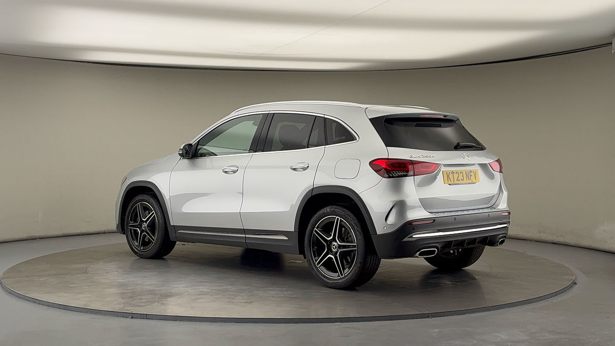 More views of Mercedes-Benz GLA