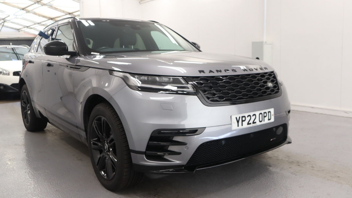 Land Rover Range Rover Velar Sticky Header Image