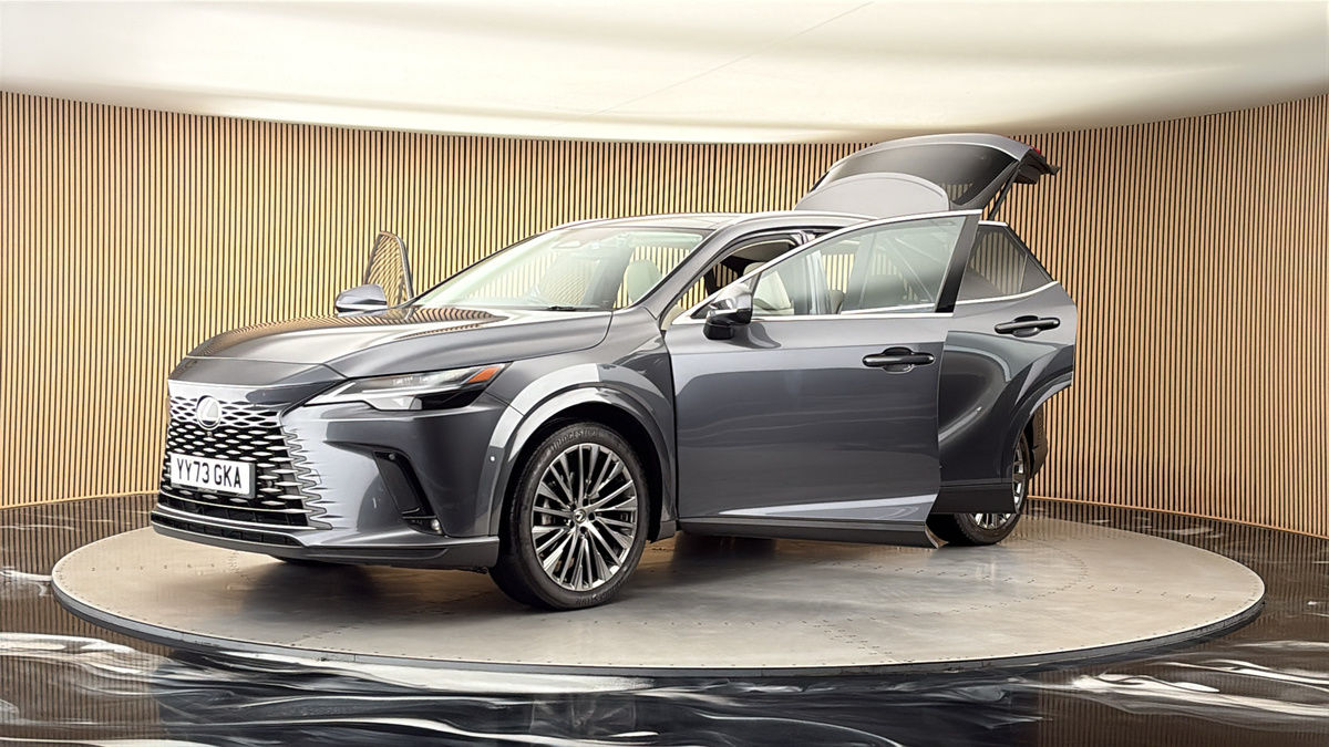 Lexus RX Image 22