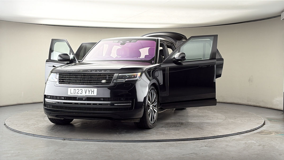 More views of Land Rover Range Rover