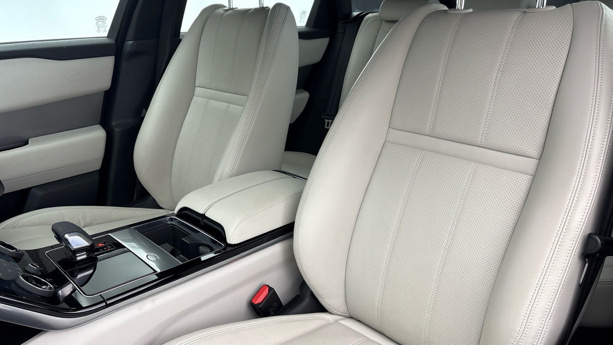Land Rover Range Rover Velar Image 7