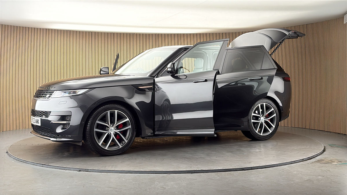 More views of Land Rover Range Rover Sport