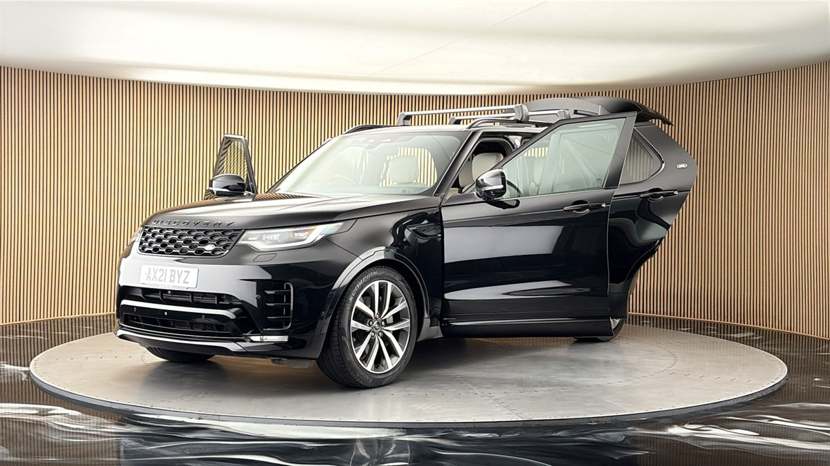 More views of Land Rover Discovery
