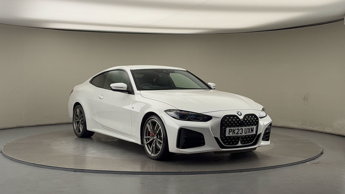 BMW 4 Series Sticky Header Image