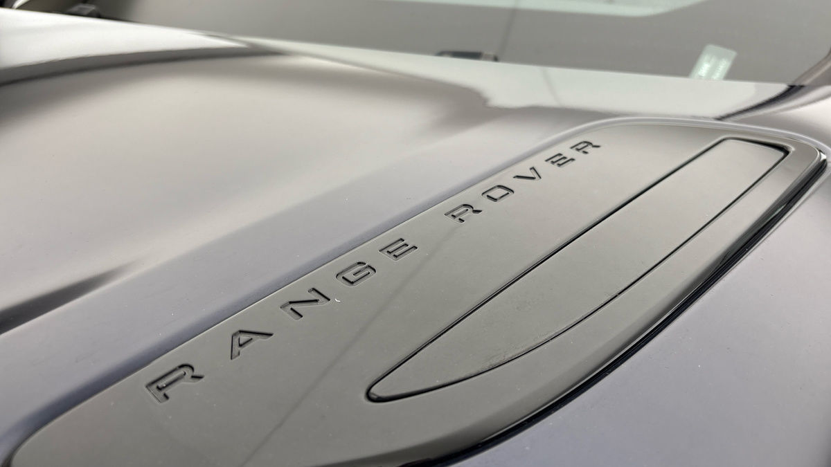 Land Rover Range Rover Velar Image 32