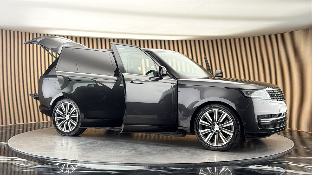 More views of Land Rover Range Rover