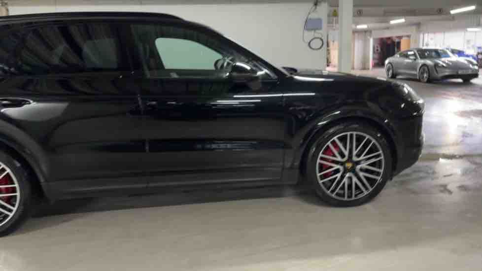 More views of Porsche Cayenne
